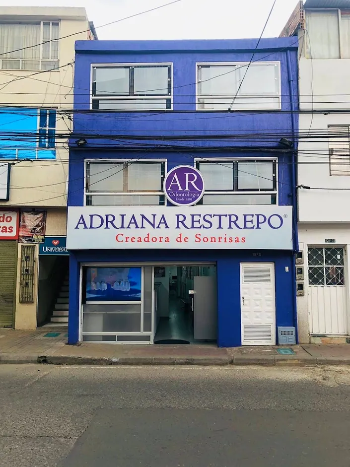 AR ODONTOLOGIA ADRIANA RESTREPO