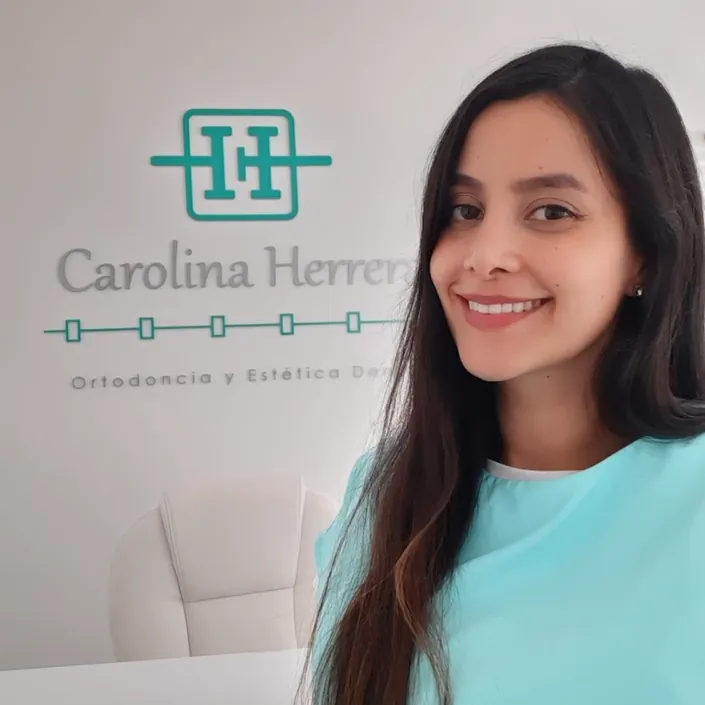 Consultorio Odontológico Carolina Herrera
