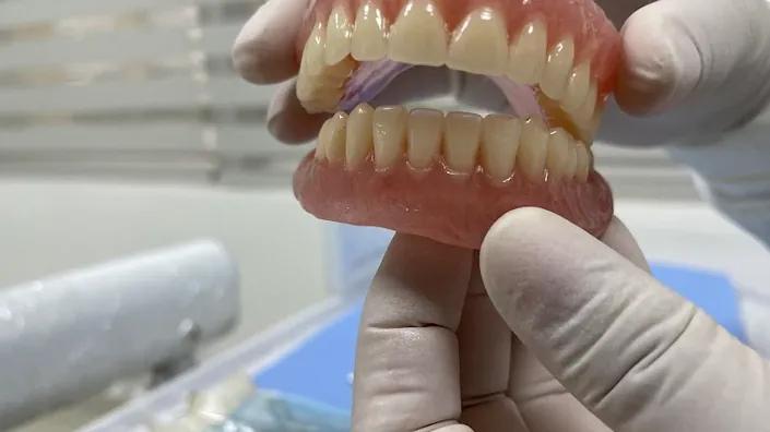Dental Implant Plus – Odontología, Implantes, Ortodoncia, Diseño Sonrisa