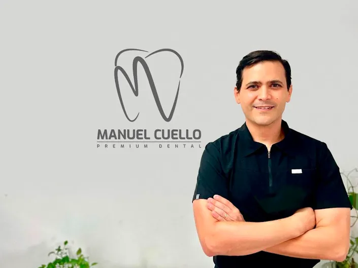 Dr. Manuel Cuello – Premium Dental