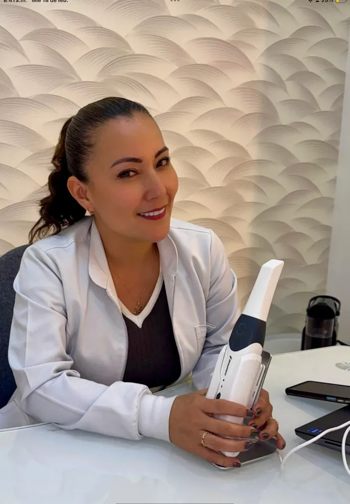 Dra. Mery Mendoza / Ortodoncia y Estética