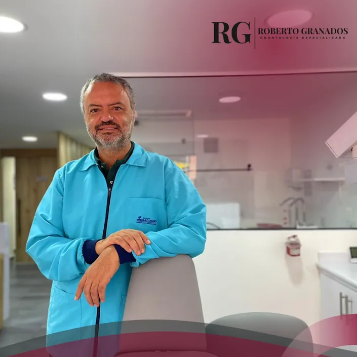 Odontología en Bogotá l Ortodoncia l Ortodoncia invisible l Dentist l Smile design l Doctor Granados