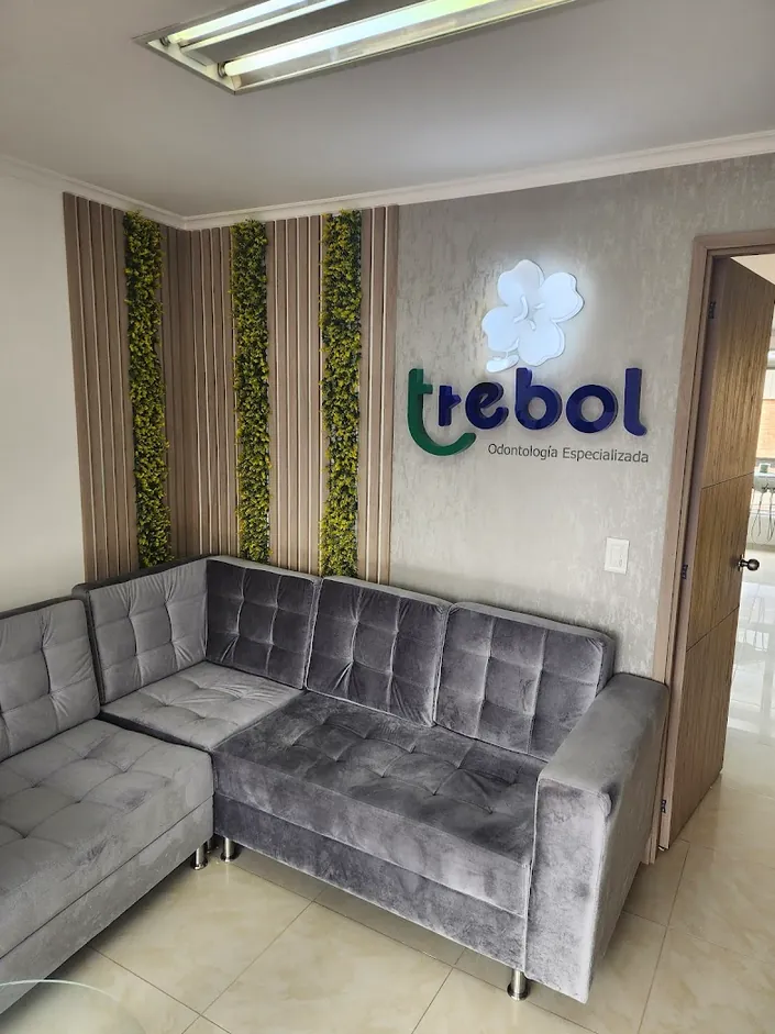 Trébol Odontología Especializada Medellín