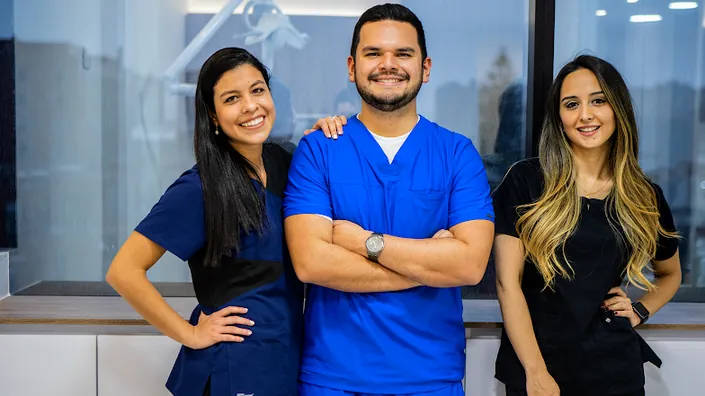Zenit Dental Studio – Diseño de Sonrisa en Bogota